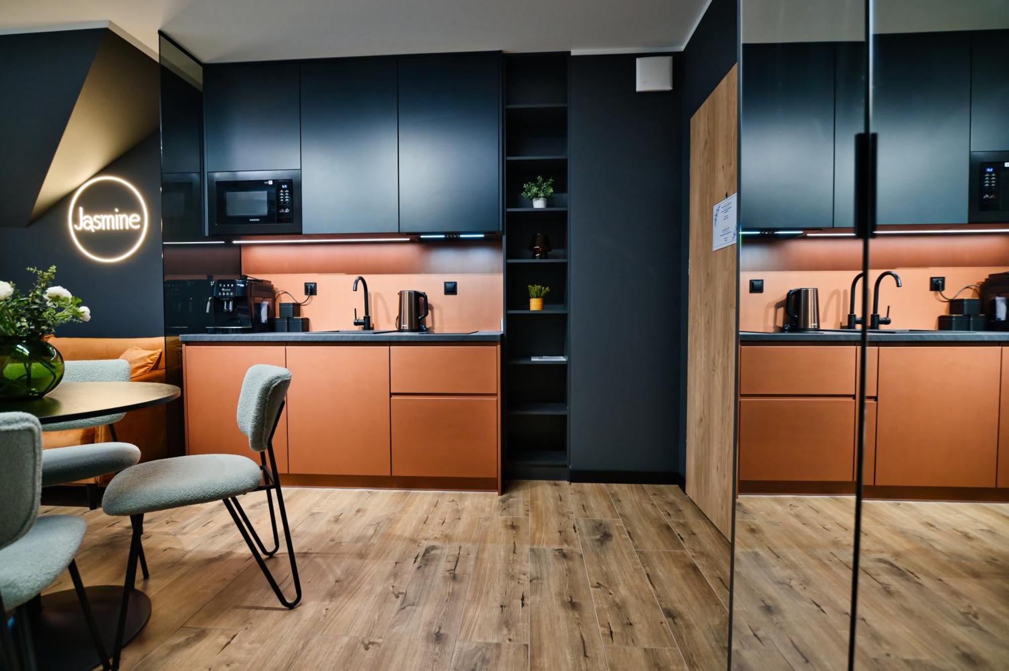 Jasmine By Housine Aparthotel Zator Eksteriør bilde